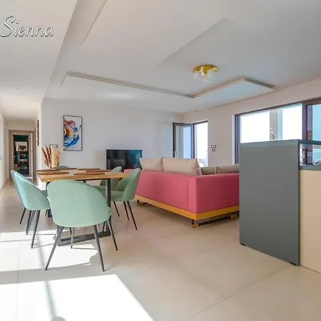 Willa Lamar Private Luxury