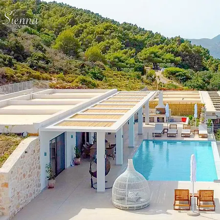 Willa Lamar Private Luxury *