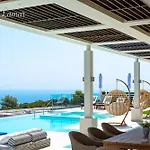 Lamar Private Luxury Villa