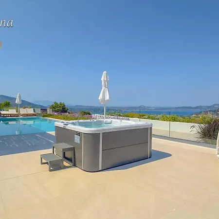 Lamar Private Luxury *