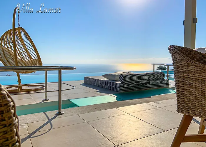 Lamar Private Luxury Villa Marathiás