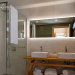 Lamar Private Luxury Marathiász