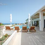 Lamar Private Luxury *