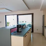 Lamar Private Luxury Вилла Маратьяс