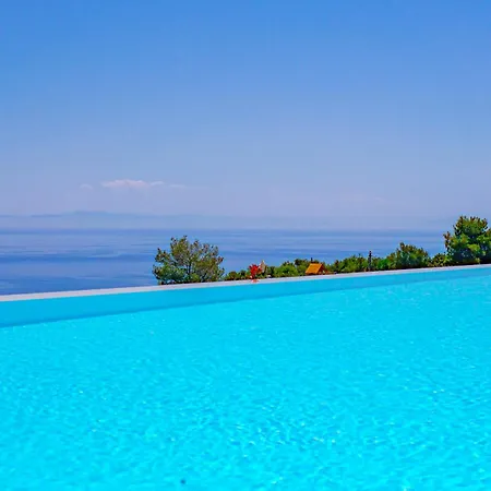 Lamar Private Luxury