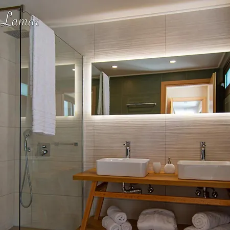 Lamar Private Luxury Marathiász