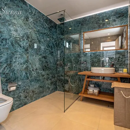 Lamar Private Luxury